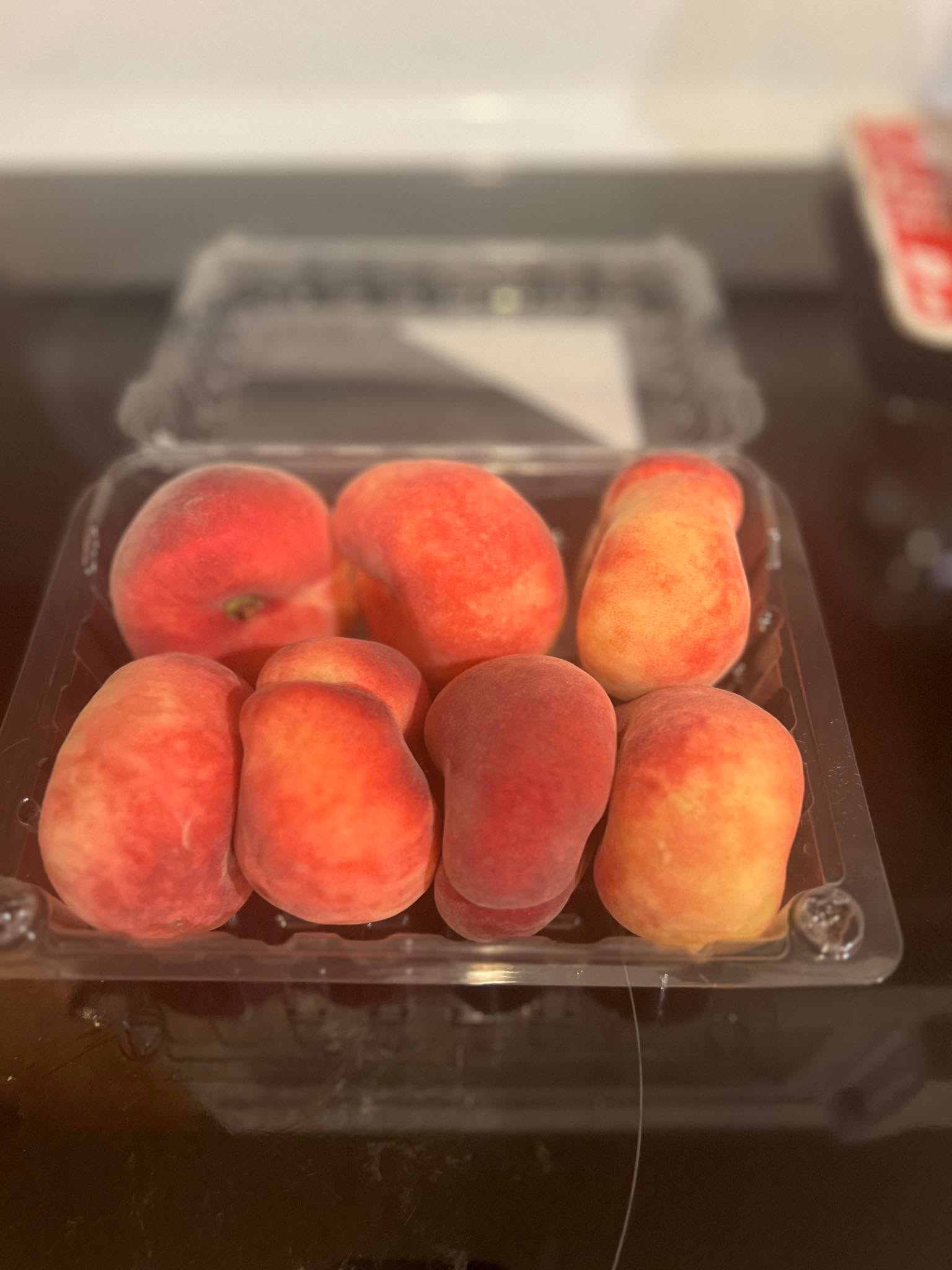 Are these not the cutest things ever?? They’re called Donut Peaches!